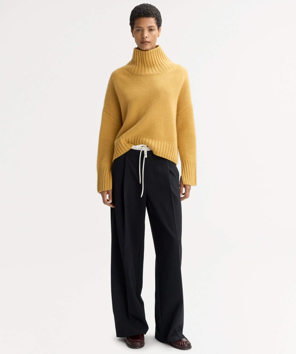 Soft Goat Girlfriend Turtleneck Cashmere Jumper | Jules B