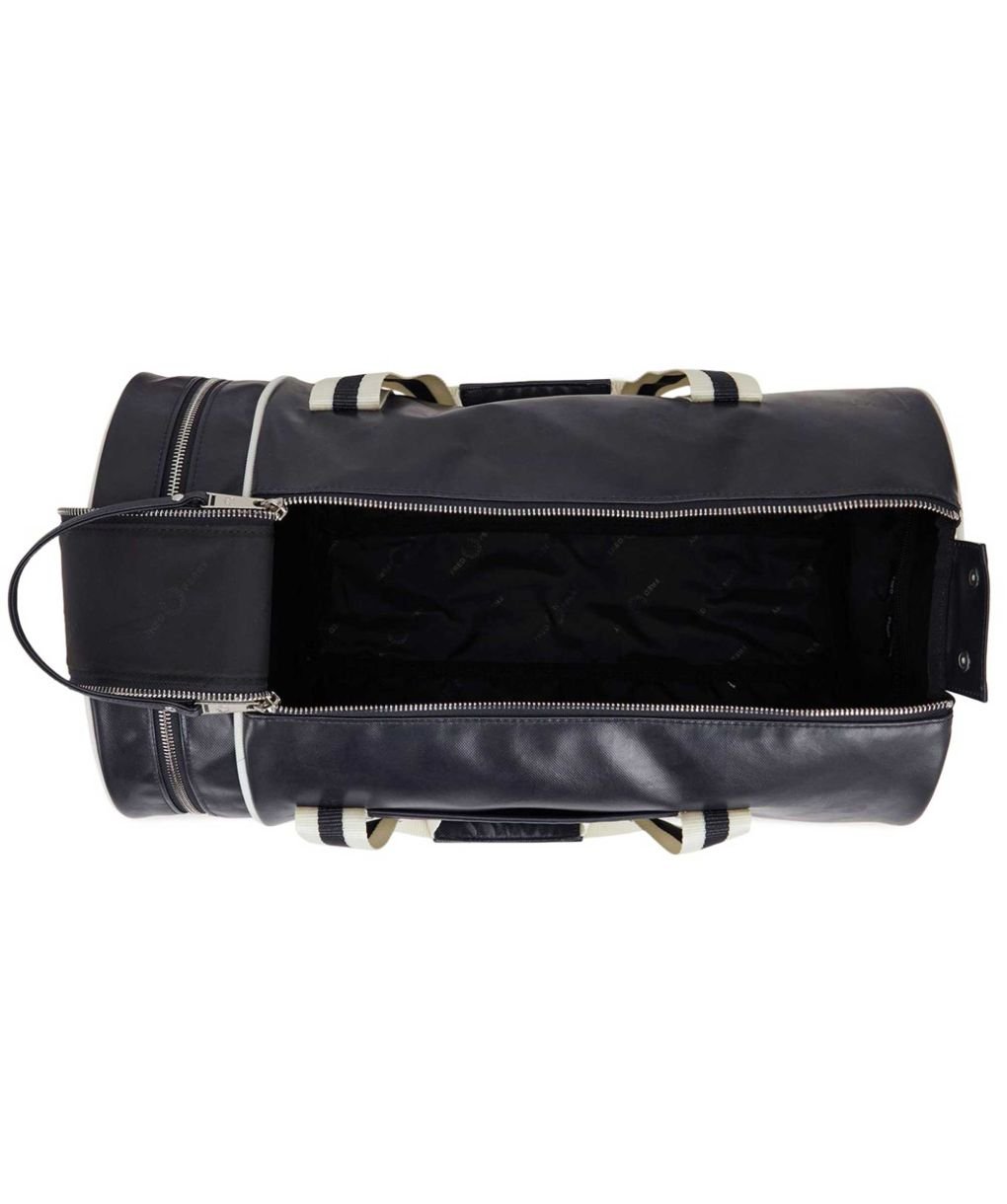 【マストハブ】FRED PERRY Classic Barrel バッグ Classic Barrel Bag - Navy / Ecru | Men's Bags | Men's