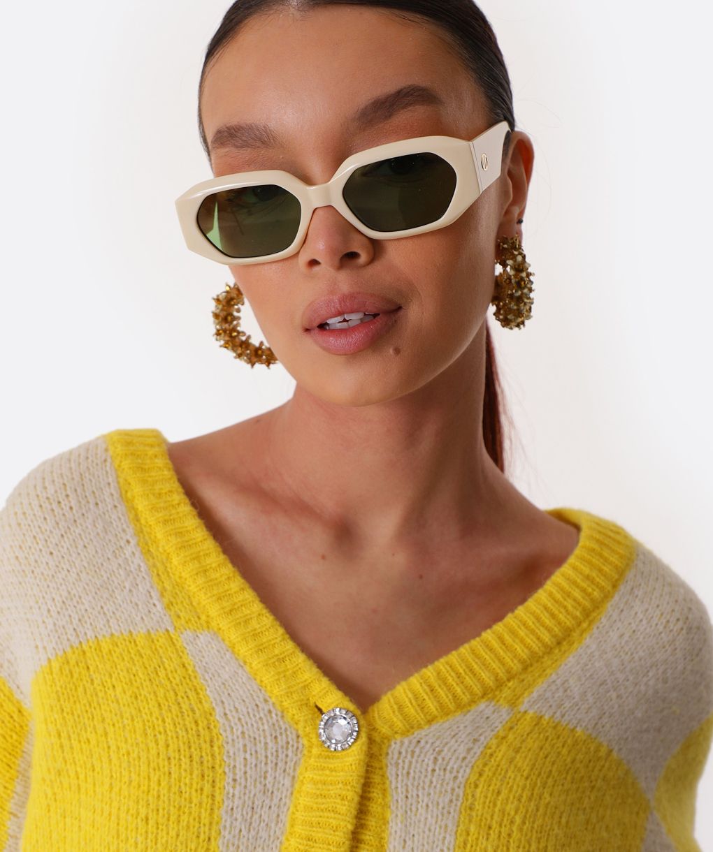 Le Specs Ivory Slaptrash Sunglasses | Jules B display picture 2