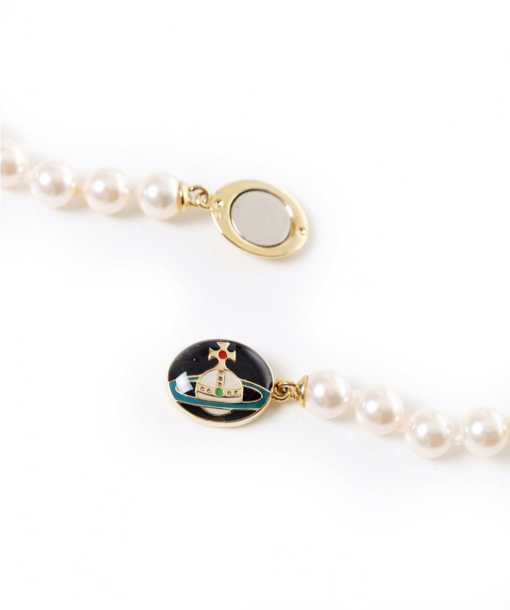 【関税&送料込】Vivienne Westwood Loelia Necklace Vivienne Westwood Accessories White Loelia Necklace | Jules B