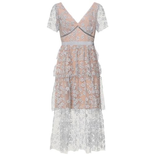 【Self-Portrait】レースティアードLace Tiered self-portrait White Lace Tiered Maxi Dress in White | REVOLVE
