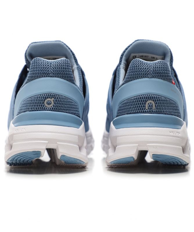 On Running Cloudswift Sneakers