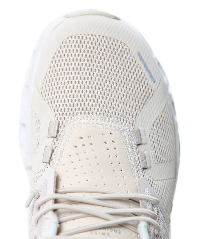 On Running Cloud 5 Sneakers