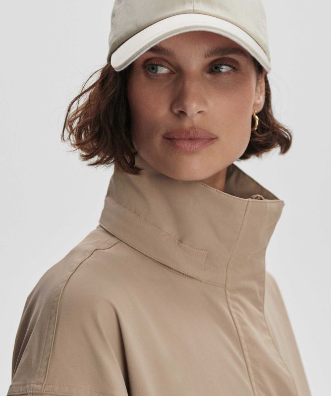 Varley Rema Short Rain Jacket