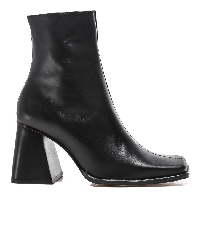 ALOHAS South Leather Ankle Boots