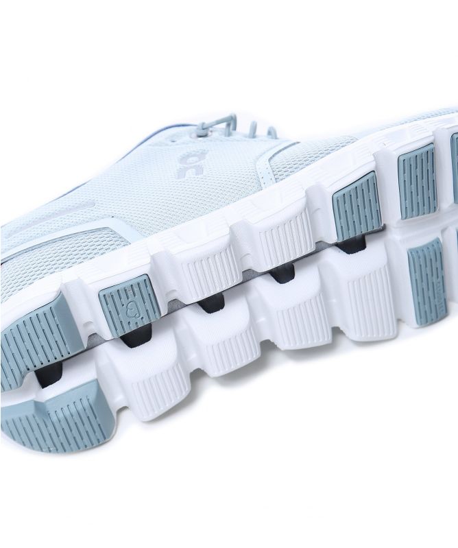 On Running Cloud 5 Sneakers