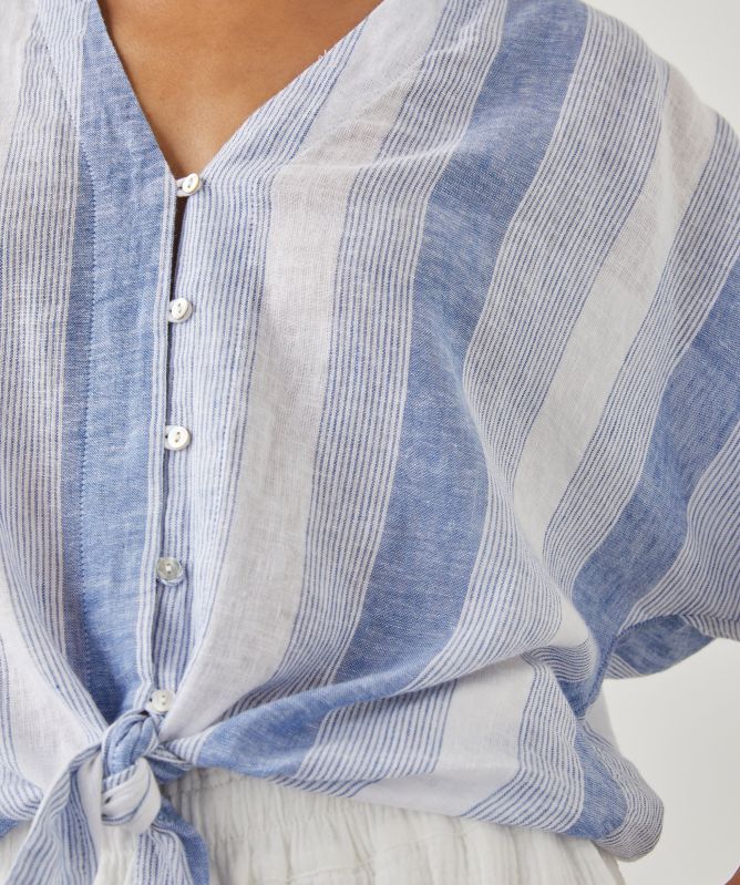 Rails Thea Tie Front Top