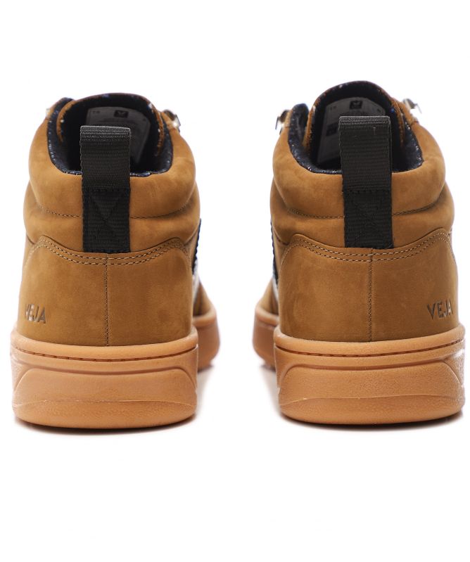 VEJA Men's Nubuck Roraima Hiker Sneakers