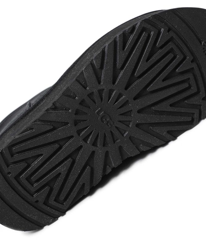 UGG Classic Mini Dipper Boots