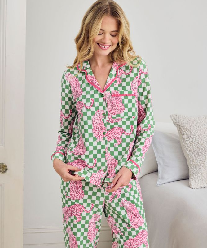 Chelsea Peers Checkerboard Leopards Print Long Pajamas
