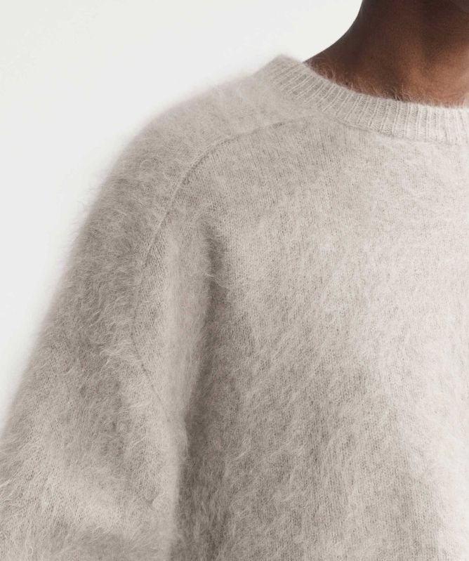 Soft Goat Brushed Cashmere Crewneck Jumper