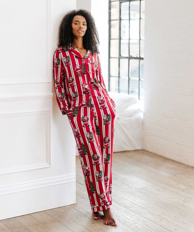 Chelsea Peers Vintage Santa Print Long Pyjama Set