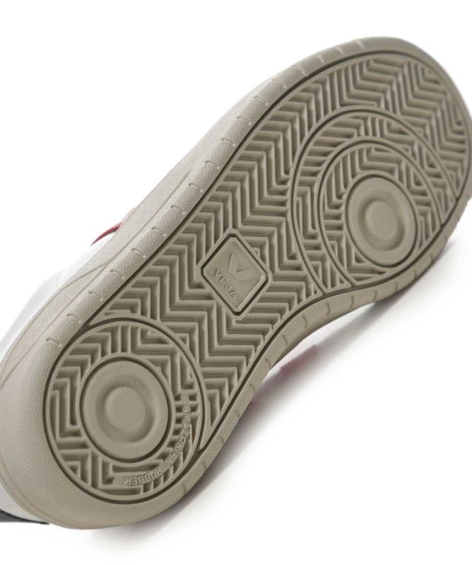 VEJA CWL Urca Trainers