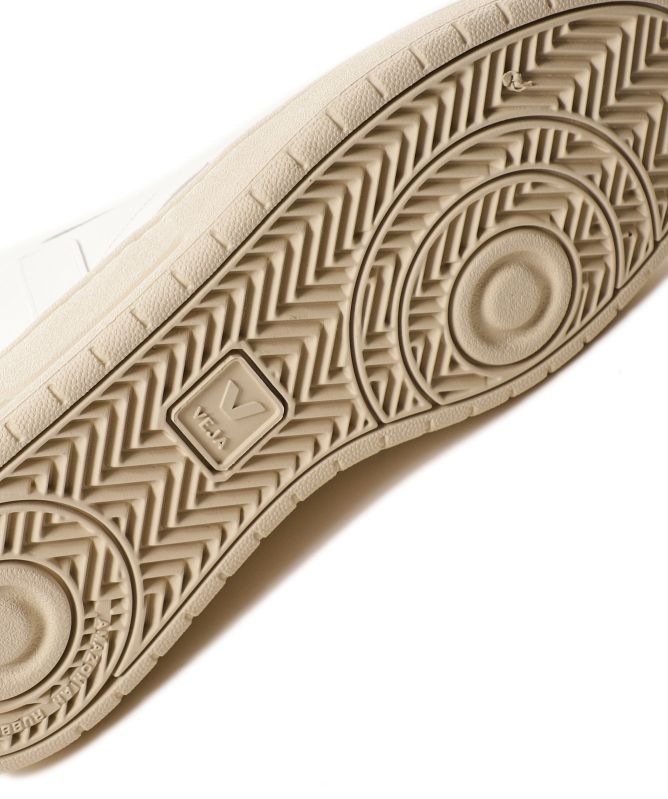 VEJA Leather V-12 Trainers