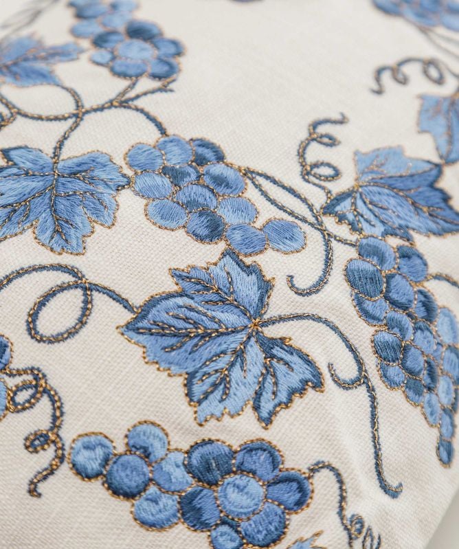 Elizabeth Scarlett Grapevine Canvas Everyday Pouch