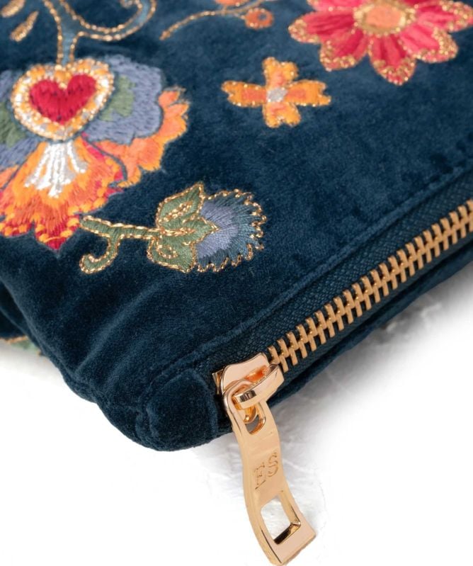 Elizabeth Scarlett Botanical Garden Everyday Pouch