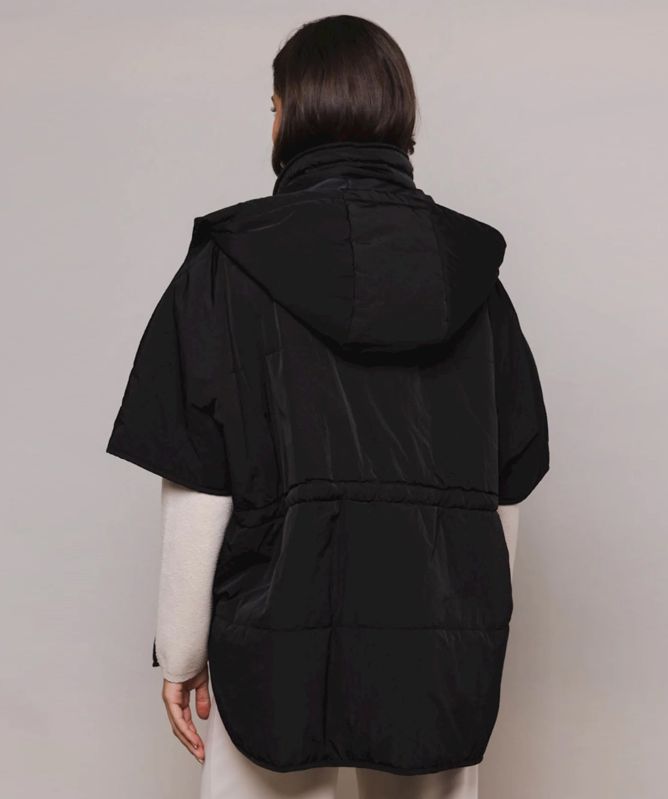 Rino and Pelle Judi Padded Cape