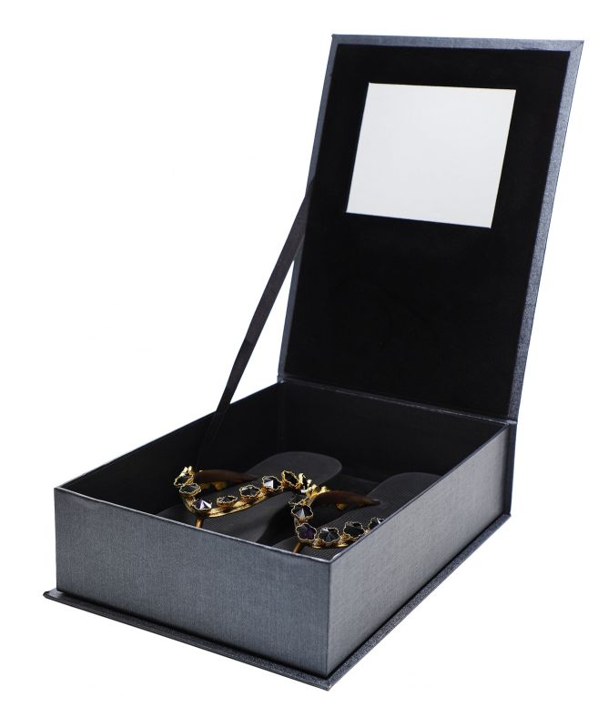 Uzurii Flower Crystal Flip Flops