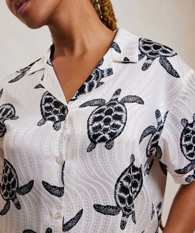 Chelsea Peers Satin Jacquard Turtle Short Pyjamas