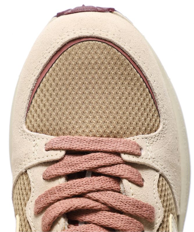 VEJA Alveomesh Venturi Sneakers