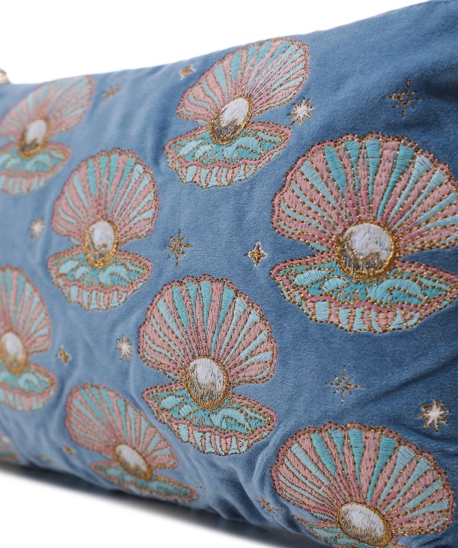 Elizabeth Scarlett Pearl Shell Everyday Pouch