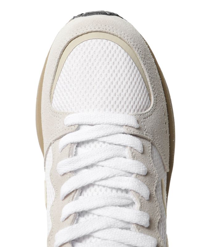 VEJA Alveomesh Venturi II Trainers