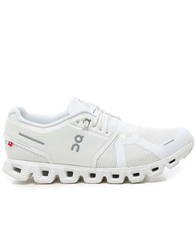 On Running Cloud 5 Sneakers
