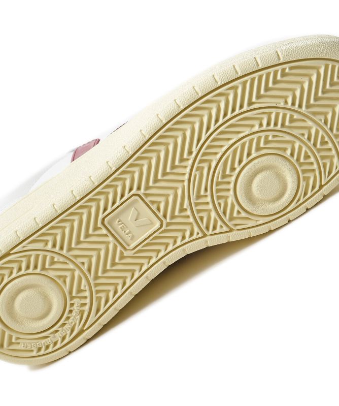 VEJA Leather V-90 Trainers