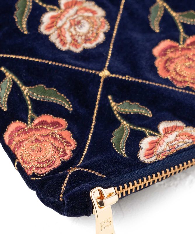Elizabeth Scarlett Rose Everyday Pouch