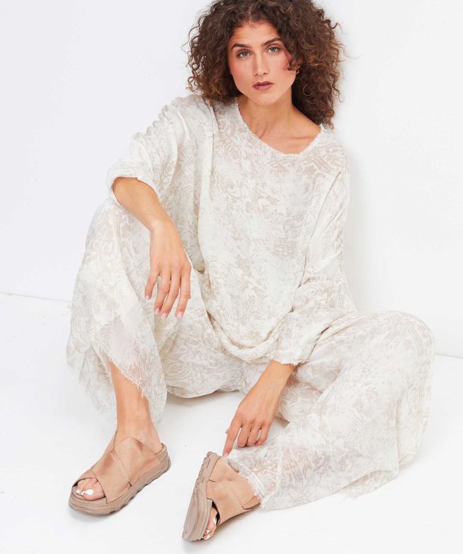 Lofina V Front Suede Sandals