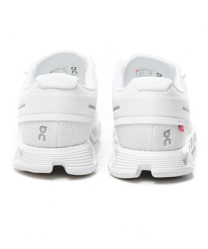 On Running Cloud 5 Sneakers
