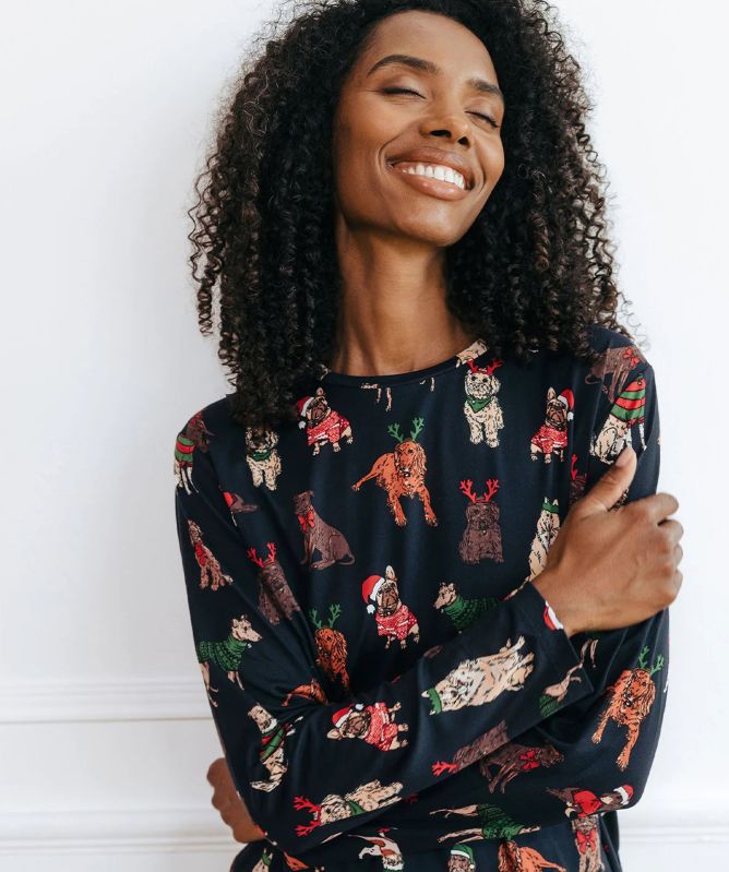 Chelsea Peers 12 Dogs of Christmas Print Long Pyjama Set