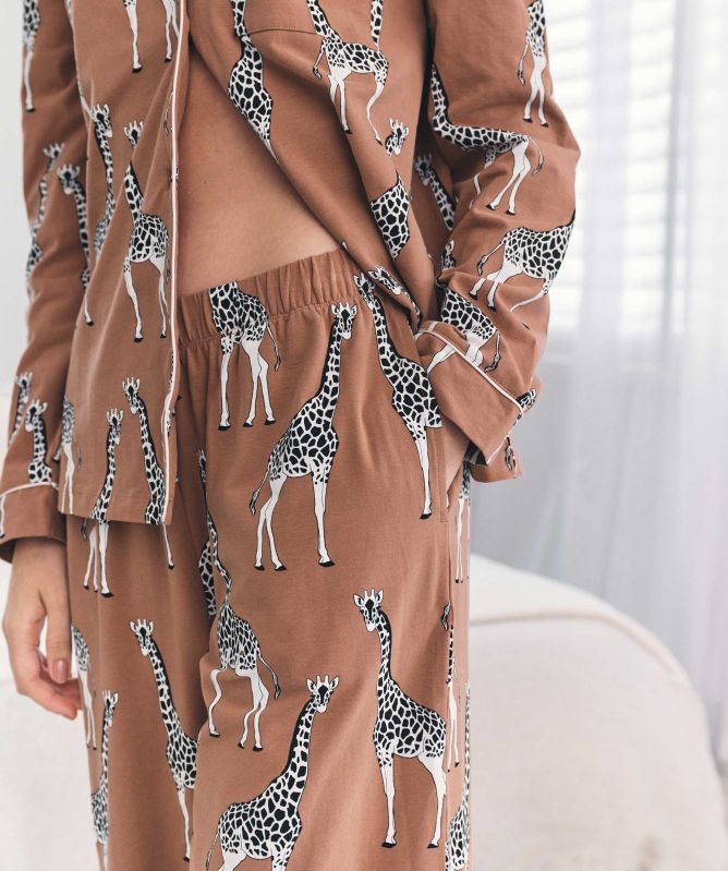 Chelsea Peers Giraffe Print Long Pyjamas