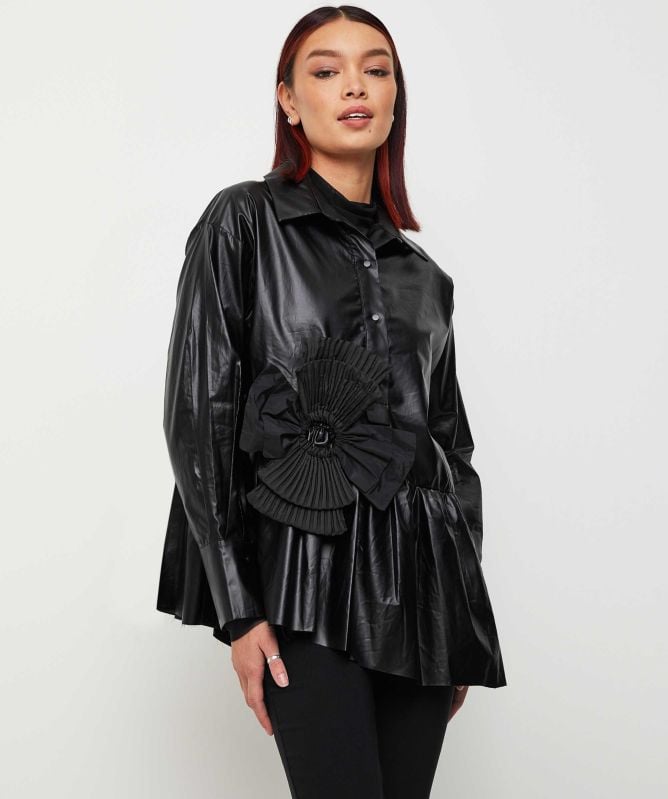 Bize Flower Detail Peplum Blouse