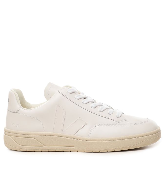 VEJA Leather V-12 Trainers