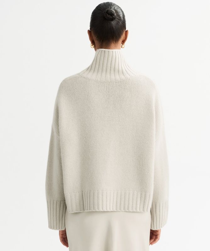 Soft Goat Girlfriend Turtleneck Cashmere Jumper