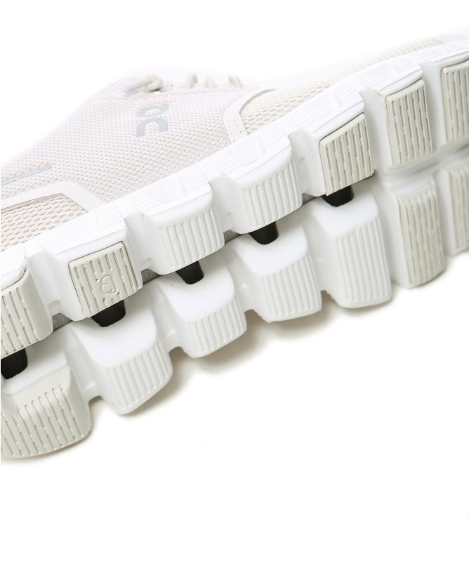 On Running Cloud 5 Sneakers