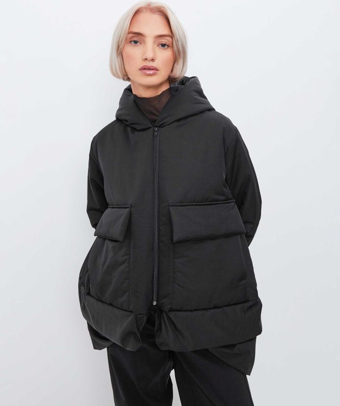 Manesera Hooded Puffer Jacket