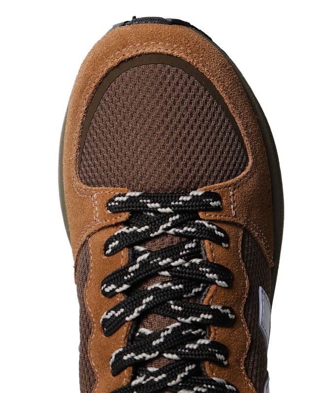 VEJA Alveomesh Venturi II Trainers