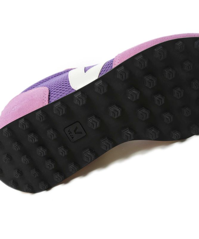 VEJA Rio Branco Alveomesh Trainers