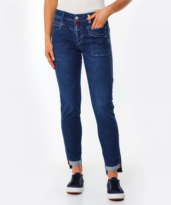 High Kick Off Jeans