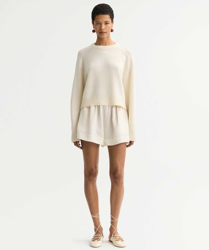 Soft Goat Short Crewneck Cashmere Sweater