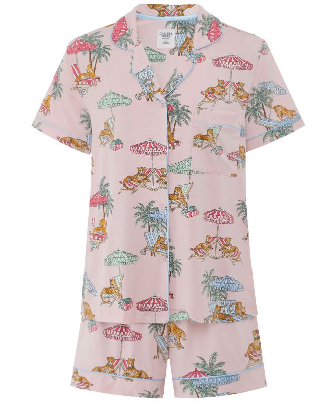 Chelsea Peers Lounging Leopards Print Short Pajamas
