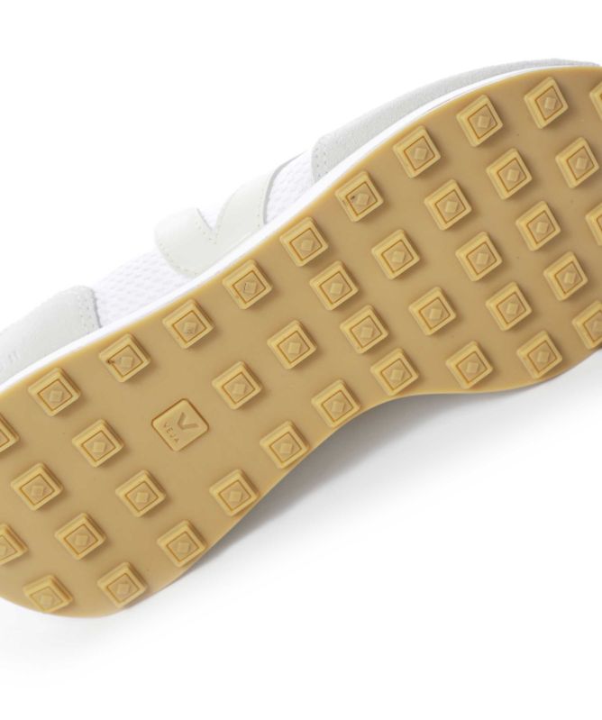 VEJA Rio Branco II Alveomesh Suede Trainers