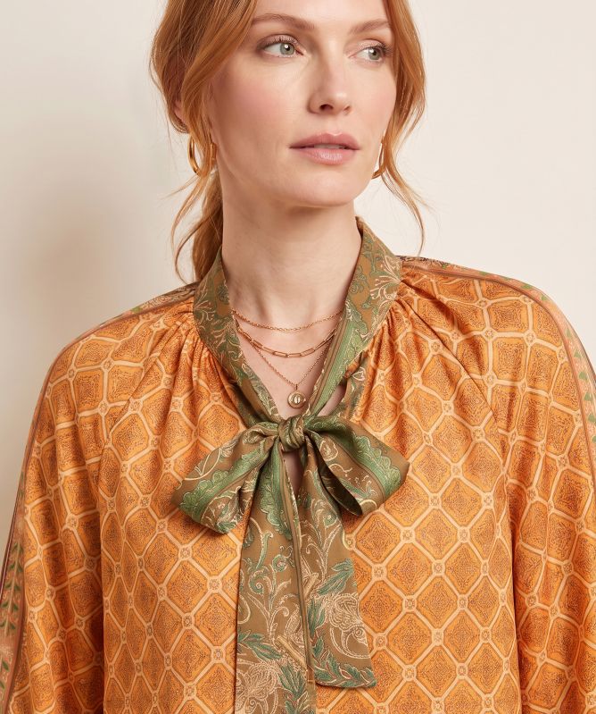 One Hundred Stars Amulet Gold Pussybow Blouse