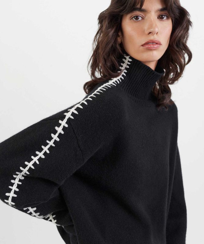 Soft Goat Whipstitch Turtleneck Cashmere Jumper