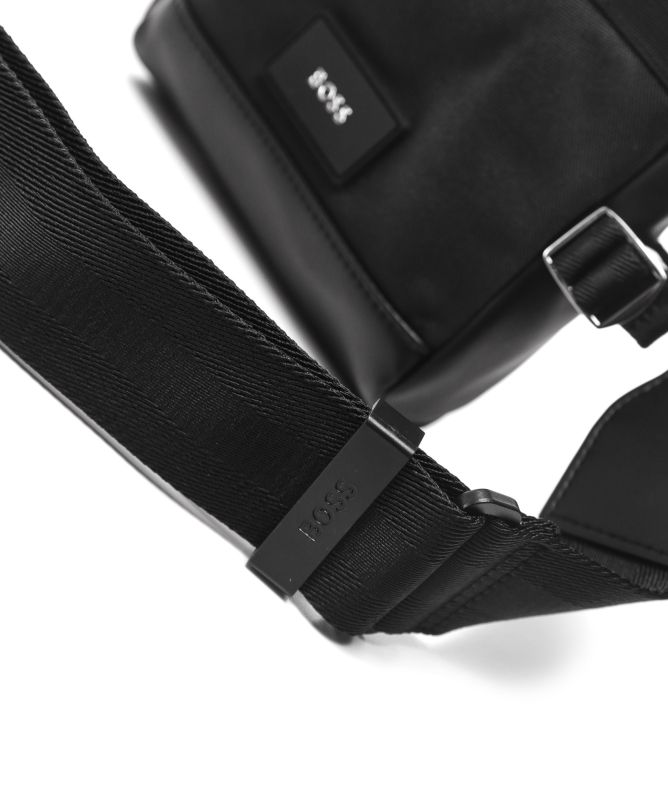 BOSS Lane_NS zip Reporter Bag