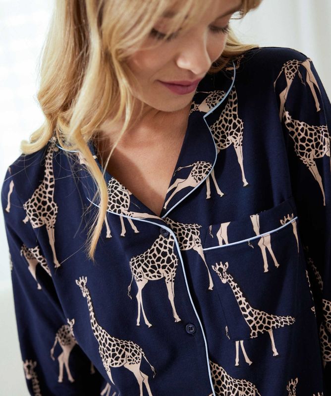 Chelsea Peers Organic Cotton Giraffe Print Long Pyjama Set