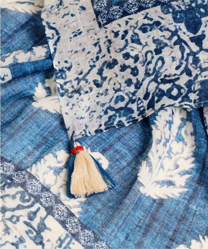 Ahujasons Paisley Print Tassel Scarf