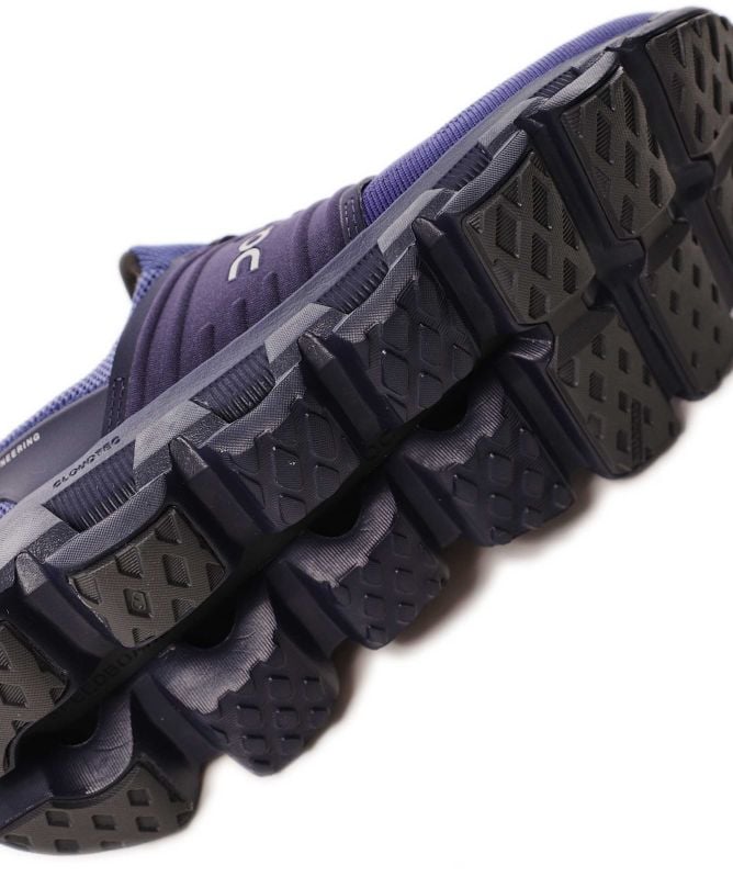 On Running Cloudswift 3 AD Trainers